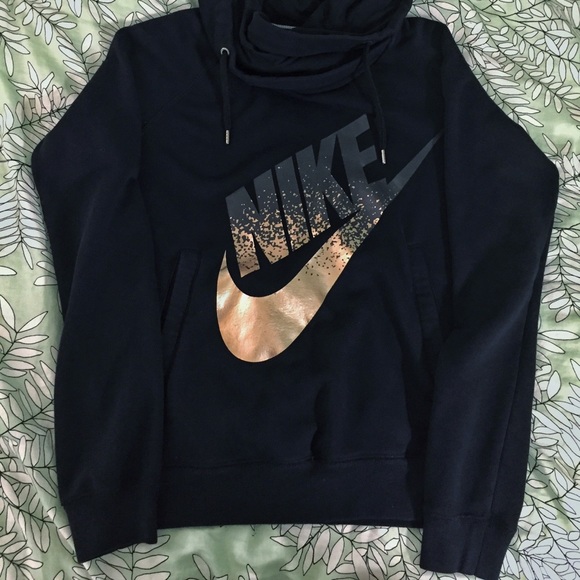 rose gold nike shirt women's